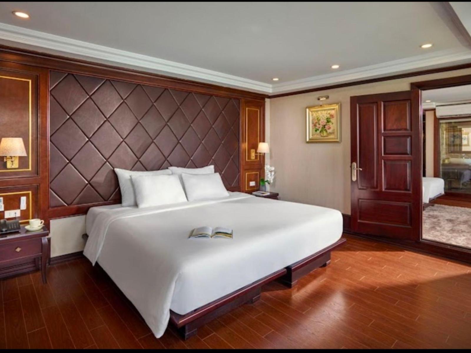Hotel Lotus Boutique Cruise Ha Long Exterior foto